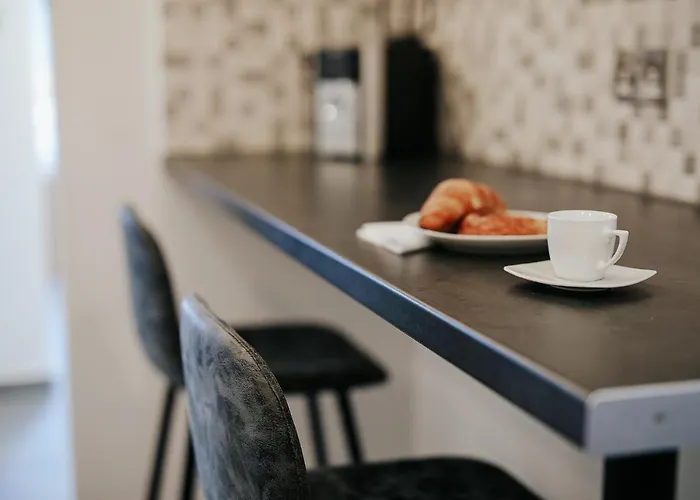 Lazaros Centre * Larnaka